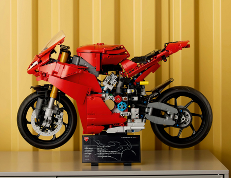 LEGO Technic 42202 Technic 42202 Ducati Panigale V4 S motocykl